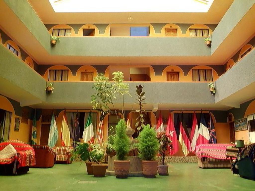 Hotel Utama Copacabana  Exterior foto